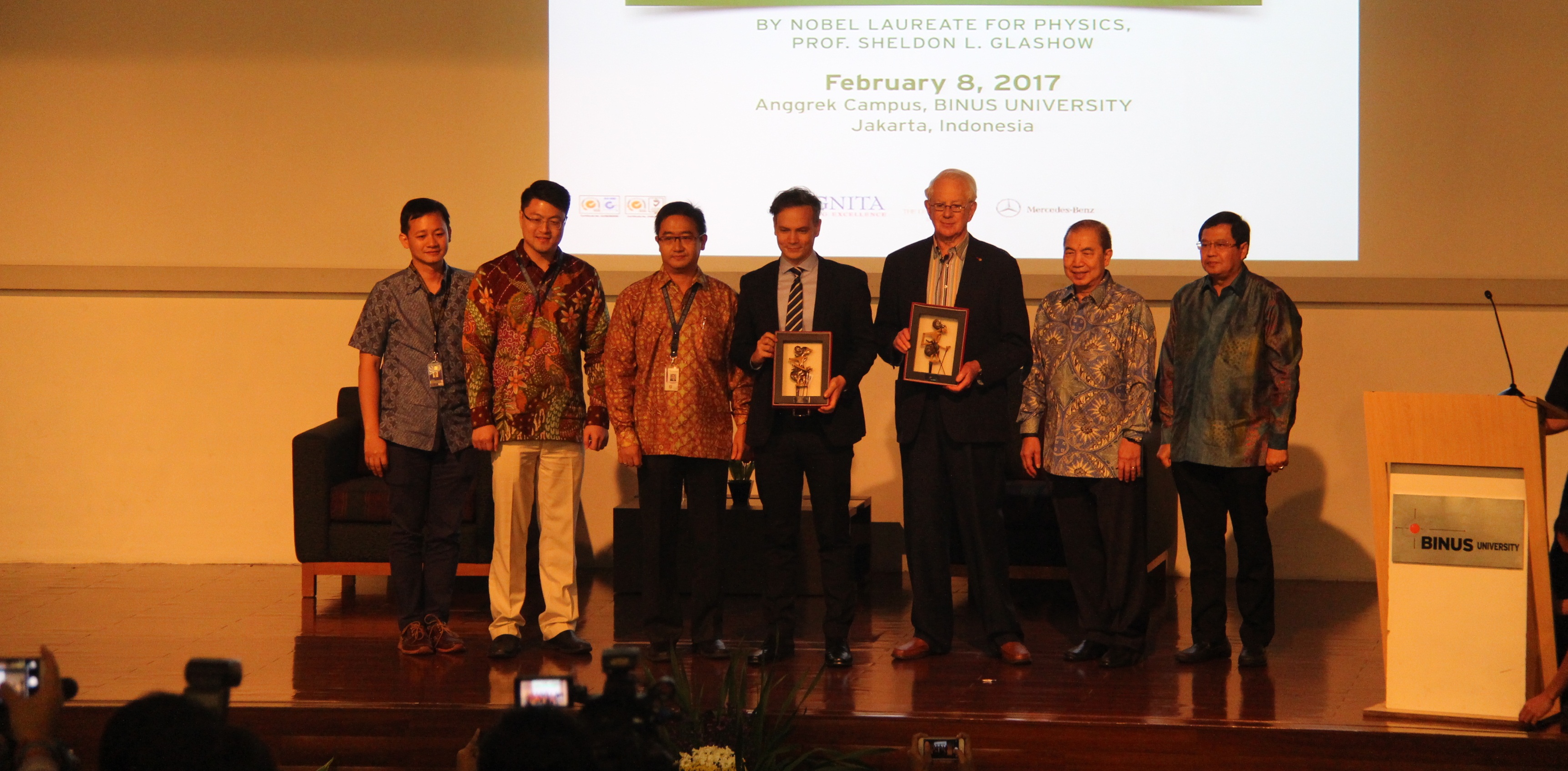 GENERASI MUDA SEBAGAI KONTRIBUTOR PERDAMAIAN