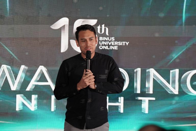 Kisah Sukses Arifin Putra, Binusian Penerima Career Advancement Award