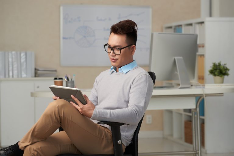 Fasilitas Digital Library BINUS Online: Akses Ribuan Buku & Jurnal Gratis dari Rumah