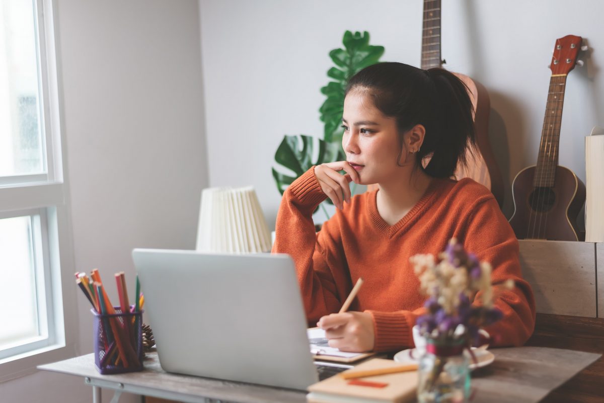 Kuliah Online Manajemen Bisnis Terakreditasi: Pilihan Tepat bagi Kamu yang Sibuk