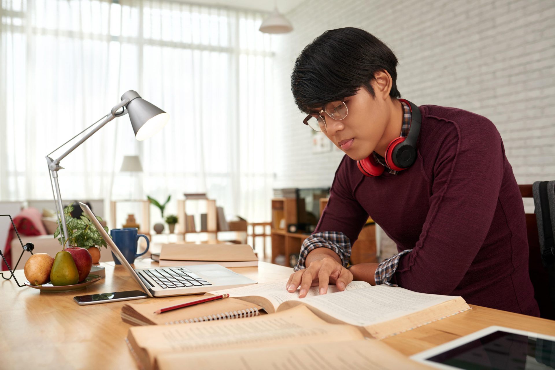 Jadwal Kuliah Kelas Karyawan di BINUS ONLINE Solusi Tepat Kuliah Sambil Bekerja