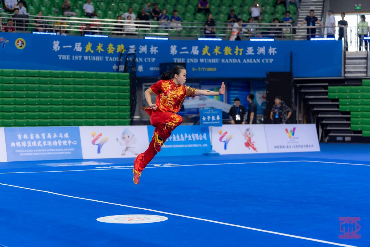 Mahasiswa BINUS Online, Eugenia Diva Widodo Juara 1 Wushu Gunshu di Asian Cup 2025