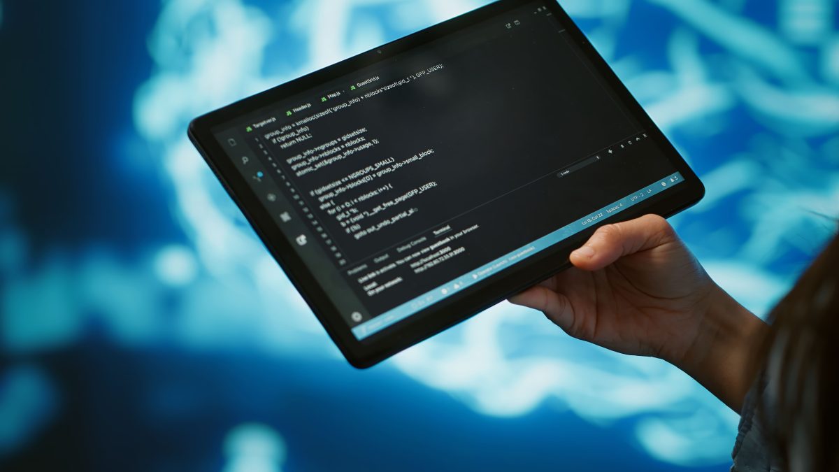 Bikin Aplikasi Tanpa Coding? Low-Code Platform Jawabannya!