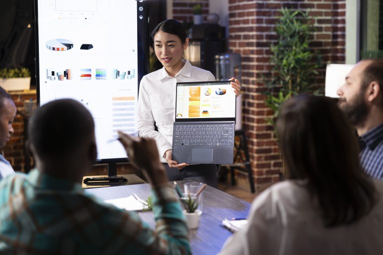 peluang karir digital marketer perusahaan teknologi