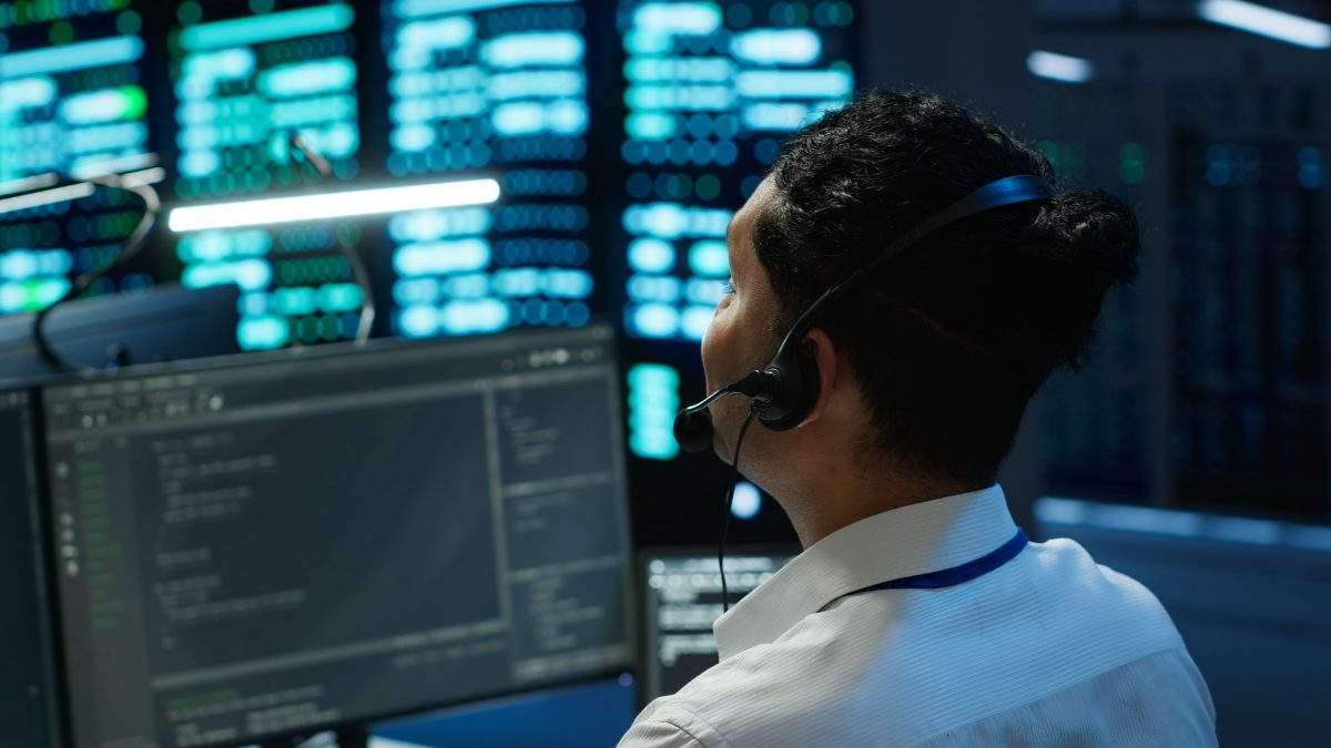 Serangan Siber Meningkat? Saatnya Kuasai Secure Coding!