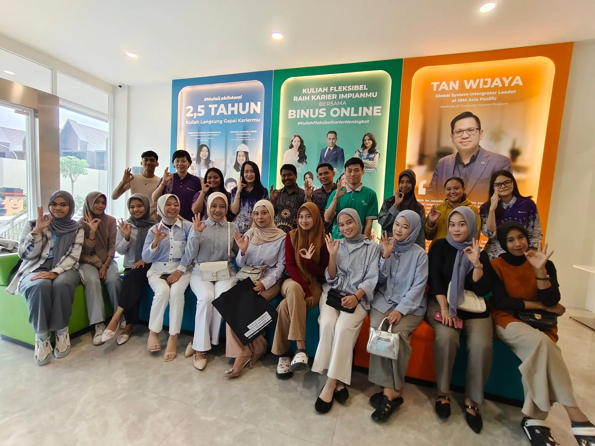 Gelar Seminar, Binus Online Ungkap Peran UI dan UX Digital Marketing